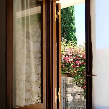 Sara House Centro - Free Private Parking Taormina